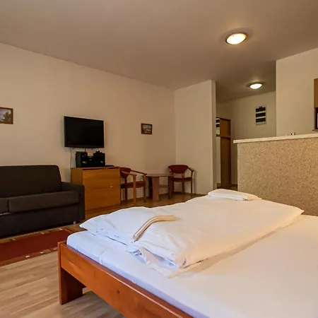 Fatrapark 2 Apartments Hrabovo - Hlavna Recepcia Ruzomberok Room photo